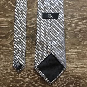 Men’s tie